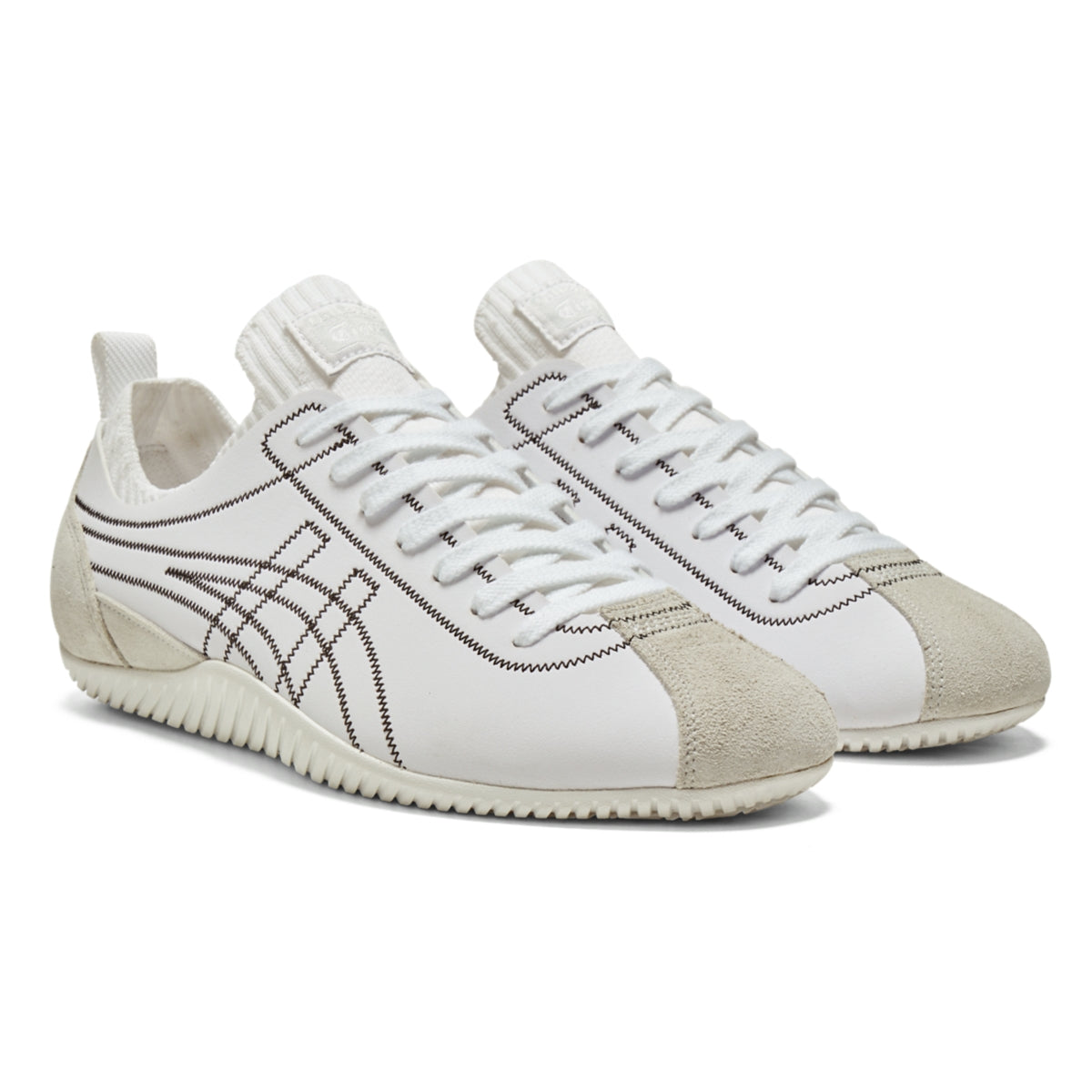Onitsuka Tiger SCLAW White/Black — Unisex Sport Sandals