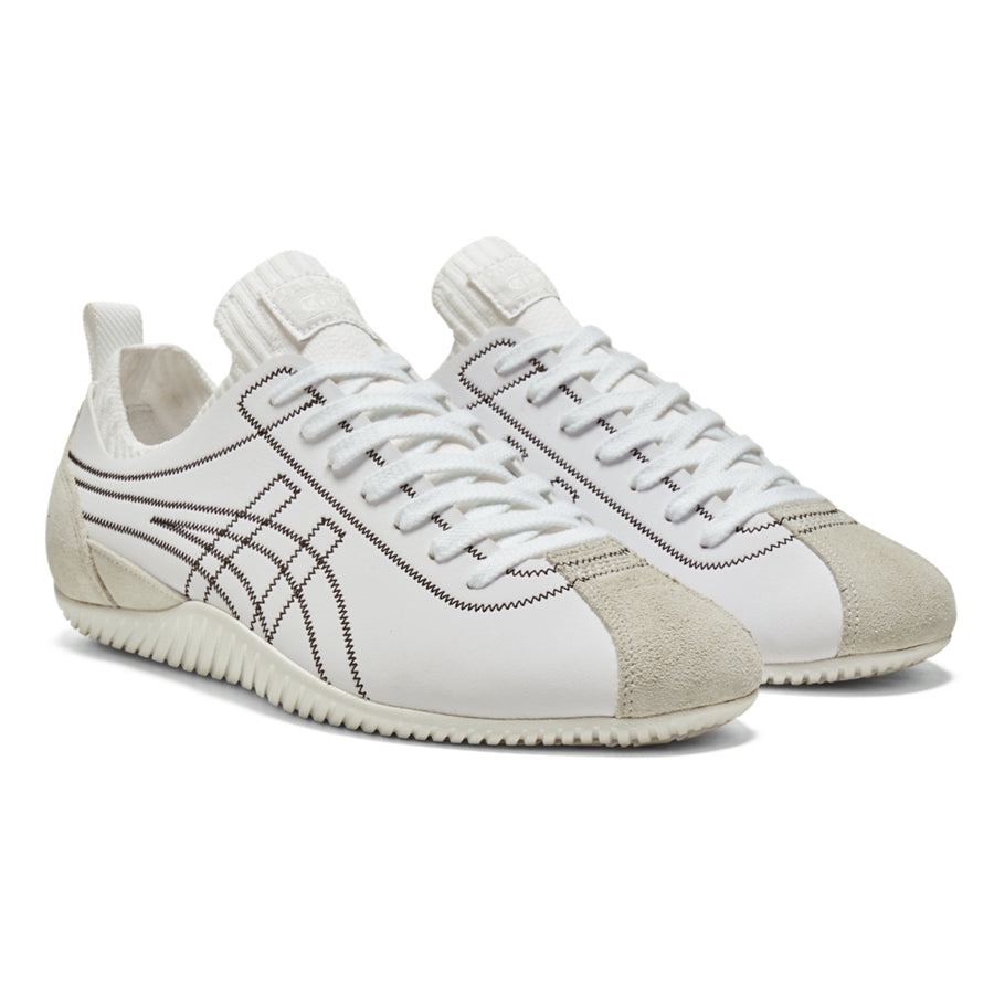 Onitsuka Tiger SCLAW White/Black — Unisex Sport Sandals