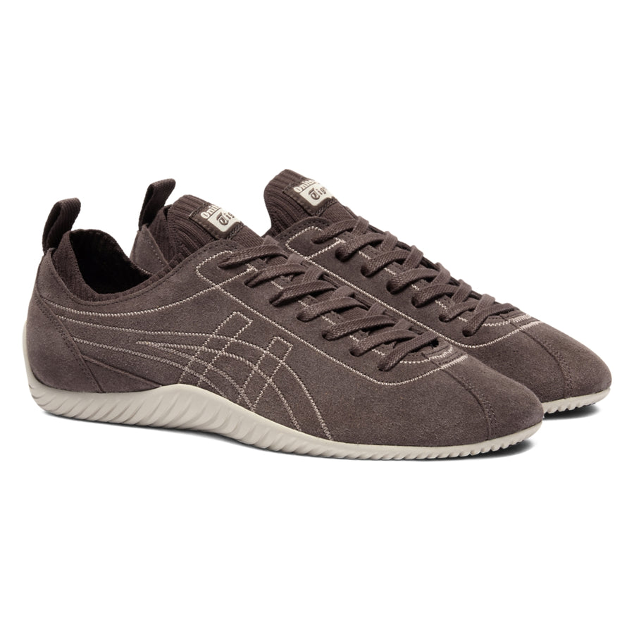 Onitsuka Tiger SCLAW Licorice Brown/Dusty Steppe — Unisex Sport Sandals