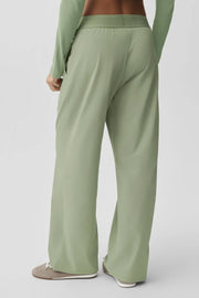 Alo Yoga Suit Up Trouser (Regular) — Dune Grass